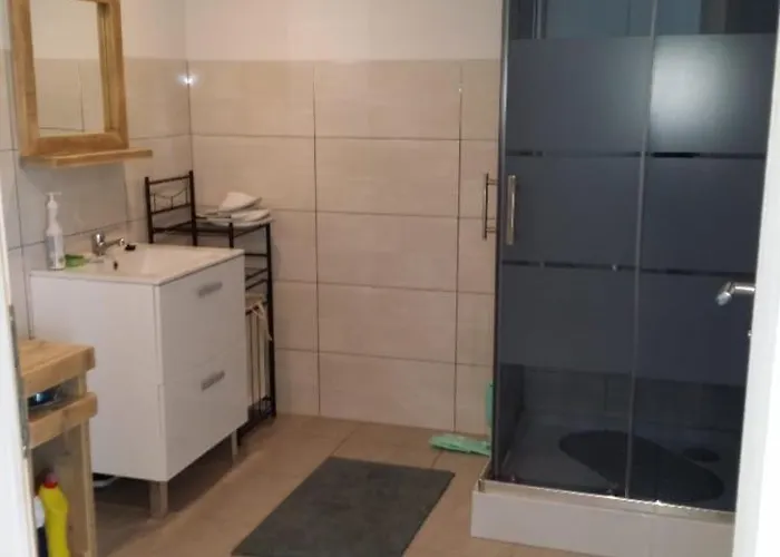 Domki Spore Vakantiehuis *